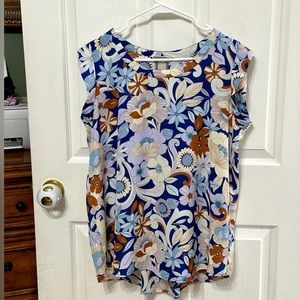 *Moving soon, make offer! Pleione Size L Blue Floral Sleeveless Blouse Top